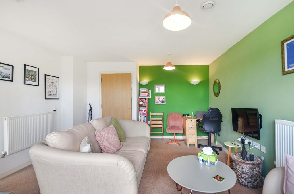 Property photo 3 of 17 Lounge Area (3).Jpg