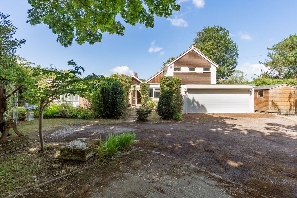 Property photo 2 of 22