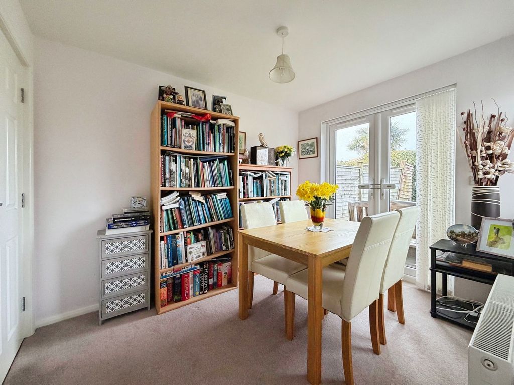 Property photo 3 of 14