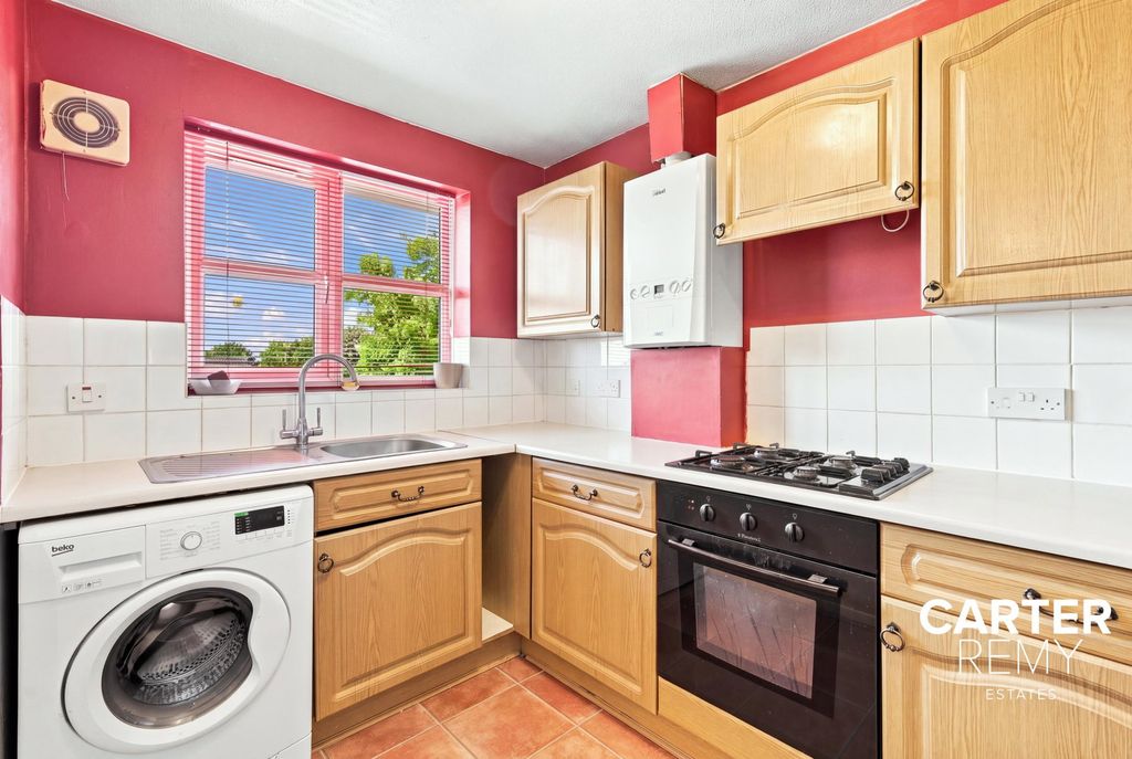 Property photo 2 of 20