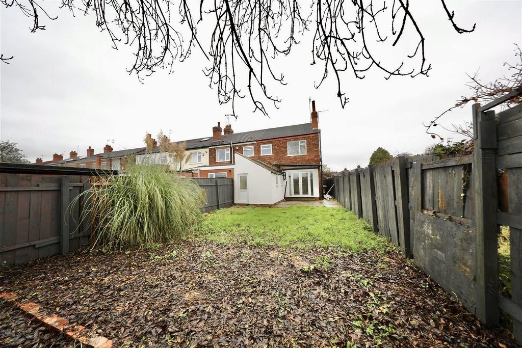 Property photo 3 of 17 Outside