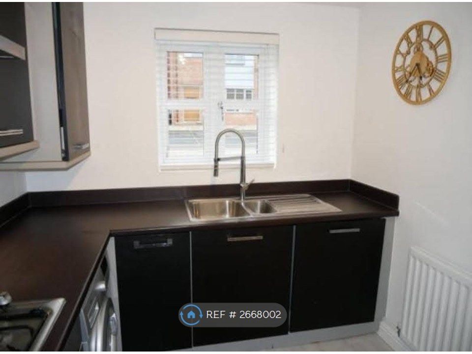 Property photo 3 of 8