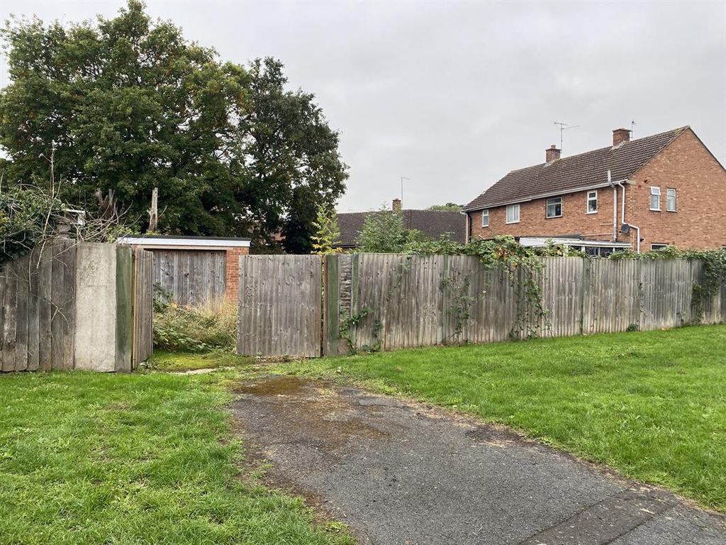 Property photo 2 of 8 Photo 2