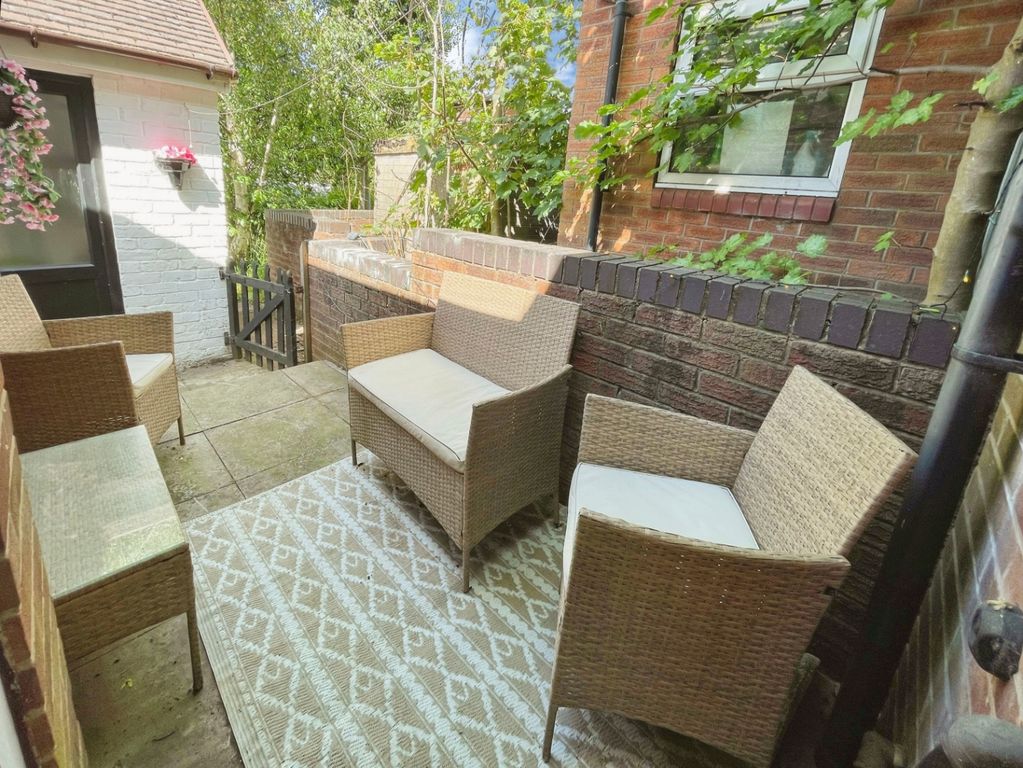 Property photo 2 of 27 Pbox-Img.Jpg