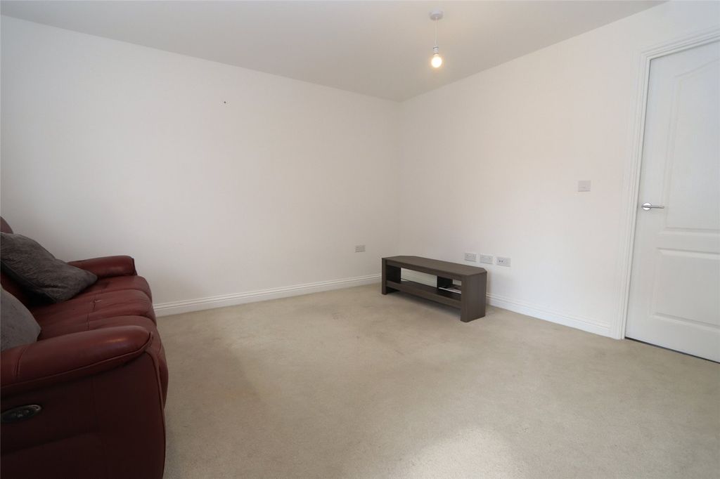 Property photo 2 of 10 Picture No. 08