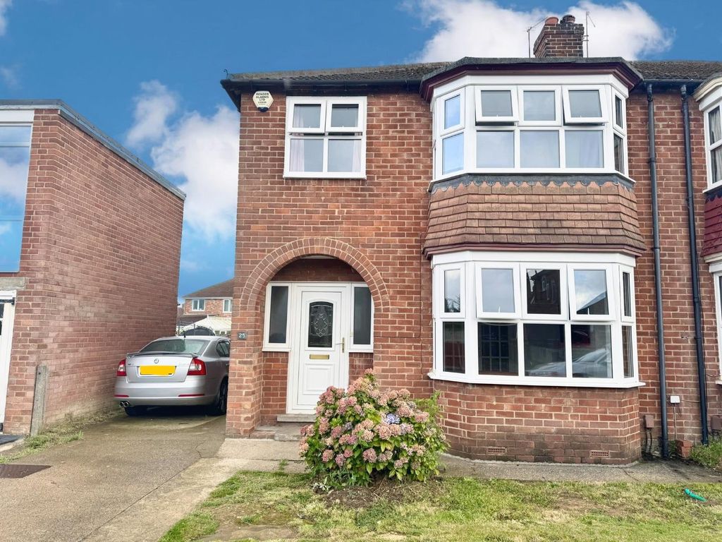 Property photo 1 of 11 External