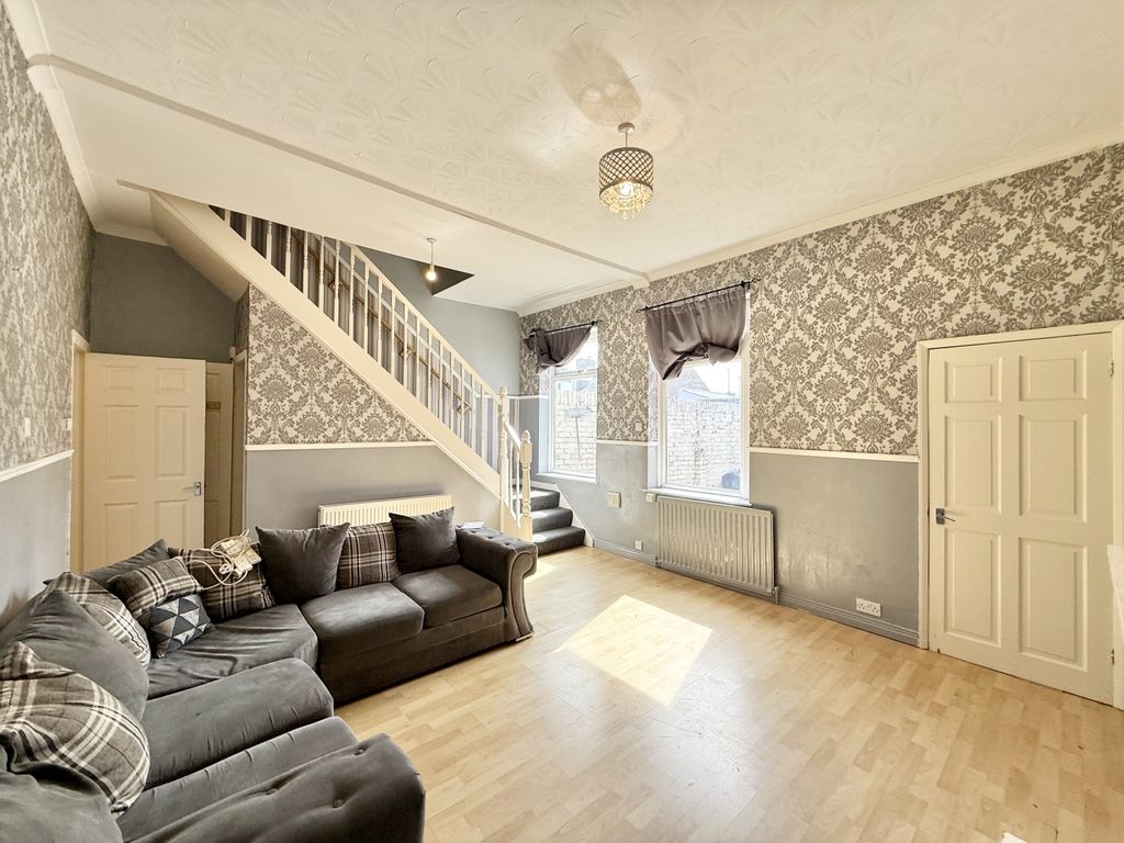 Property photo 3 of 13 Img_3480