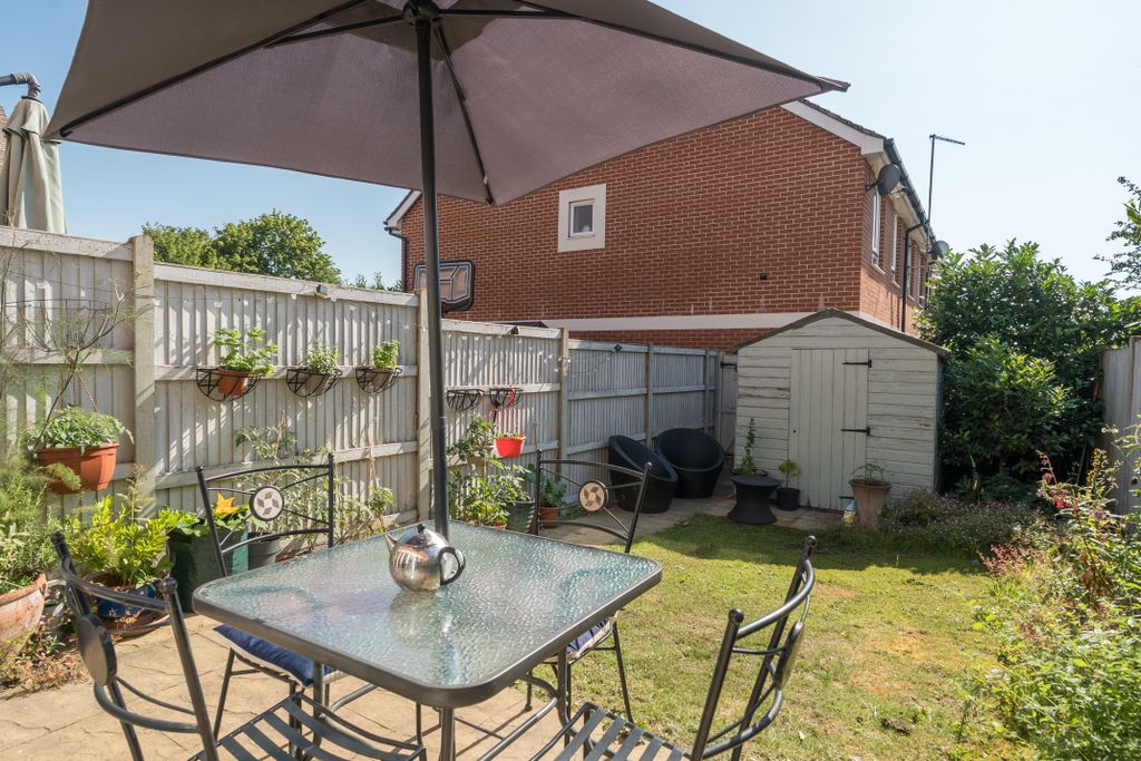 Property photo 2 of 11