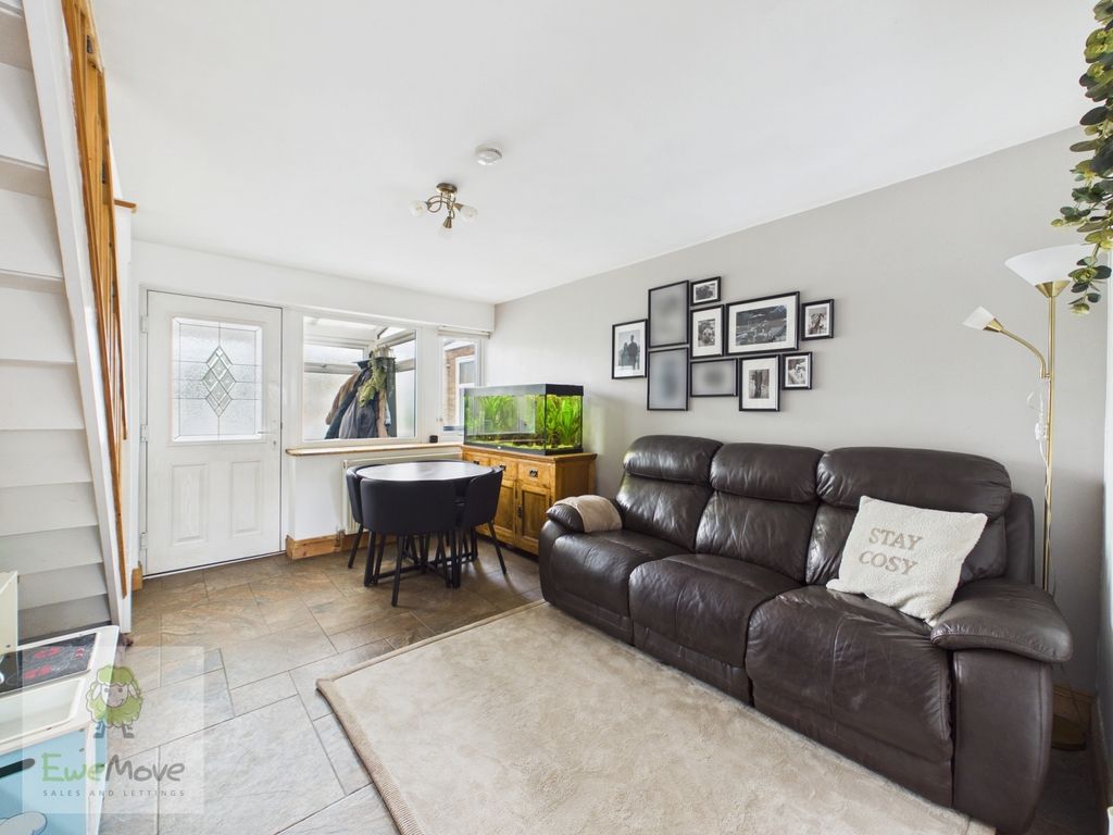 Property photo 2 of 14 Living Dining Room