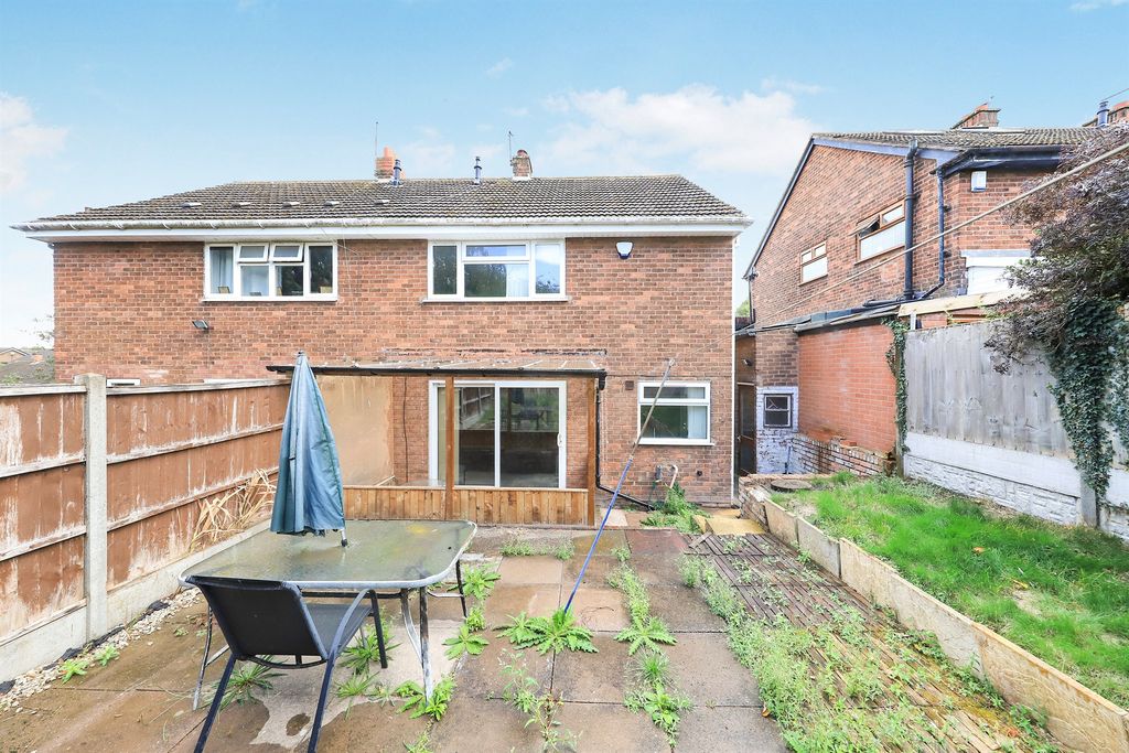 Property photo 2 of 17
