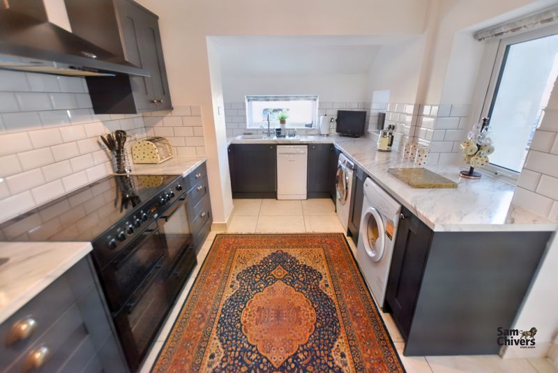 Property photo 3 of 17 Photo 4