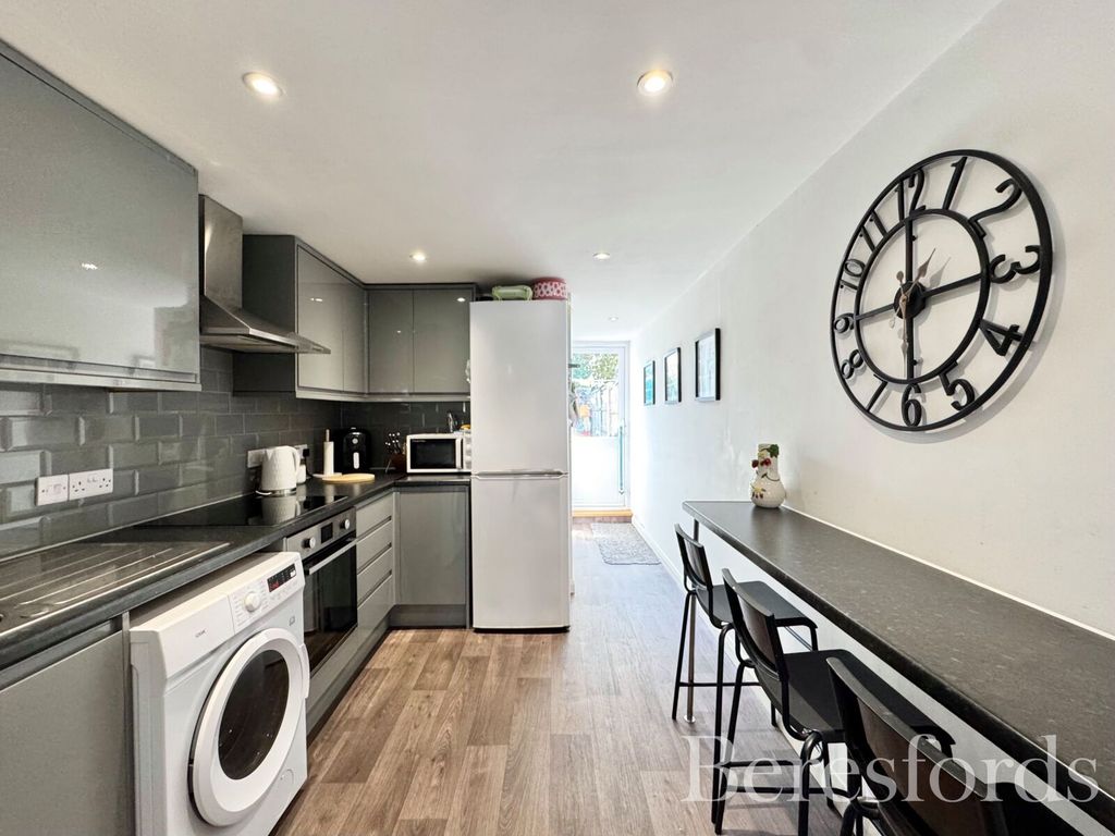 Property photo 3 of 14 Picture No. 09