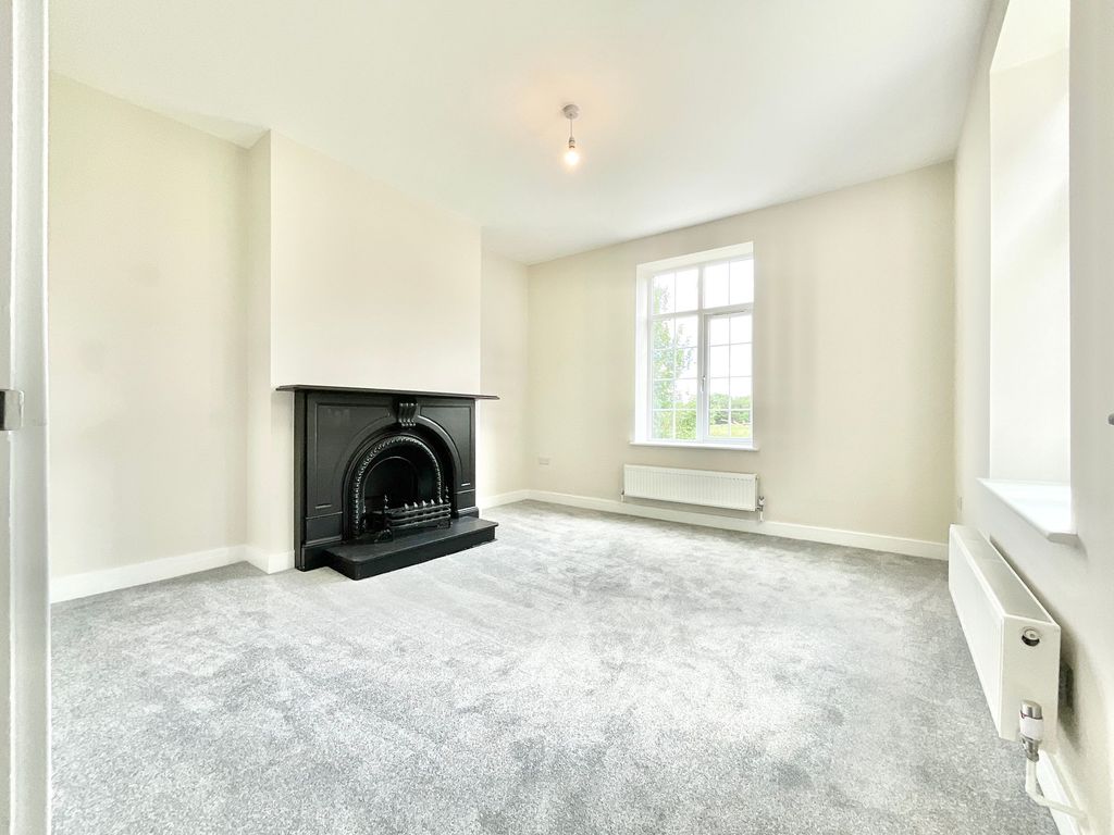 Property photo 2 of 26