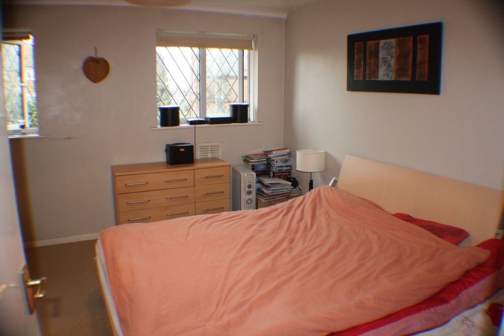 Property photo 3 of 4