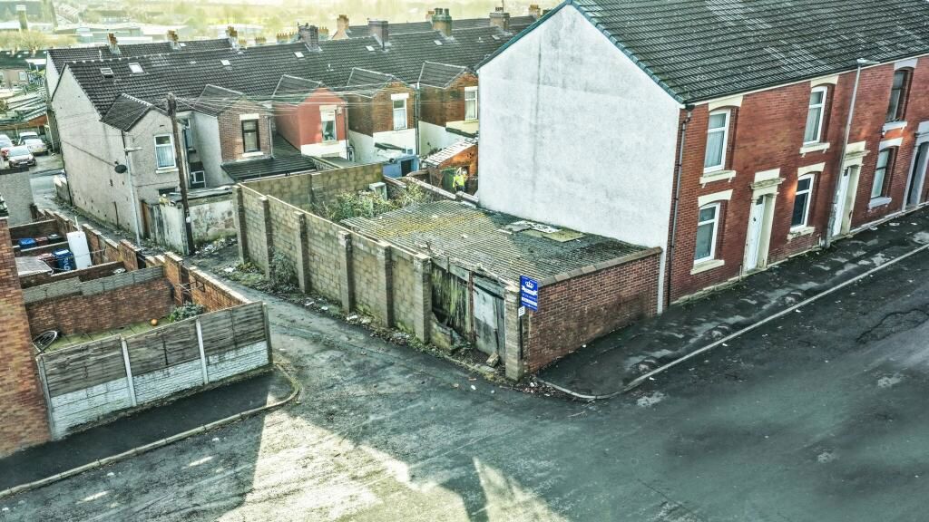 Property photo 3 of 4