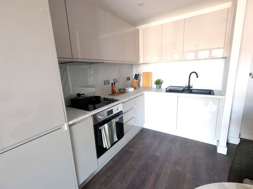 Property photo 3 of 10 1000011248.Jpg