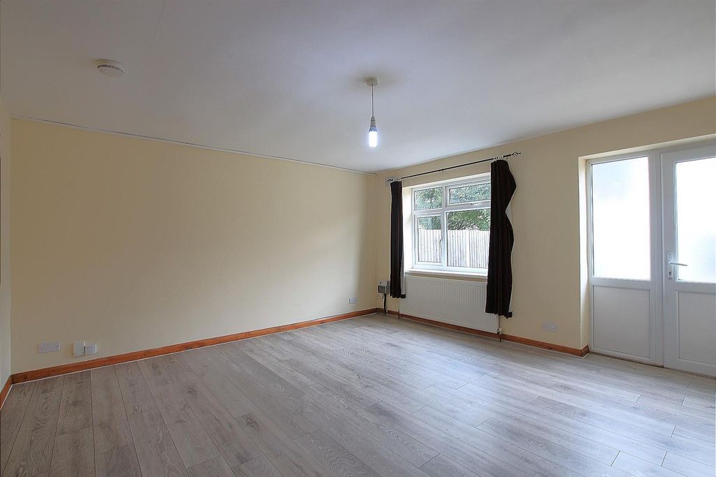 Property photo 2 of 10 Reception Room