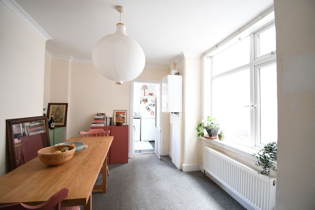 Property photo 2 of 7 4325821