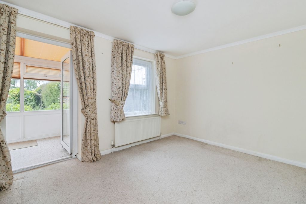 Property photo 3 of 16 Photo