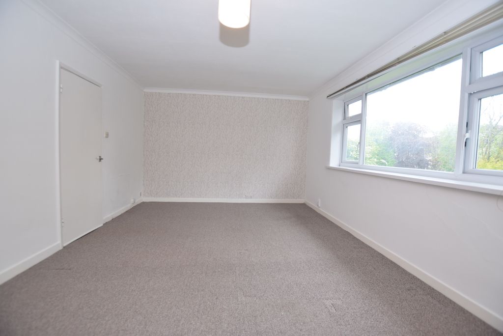 Property photo 3 of 10 Photo 03