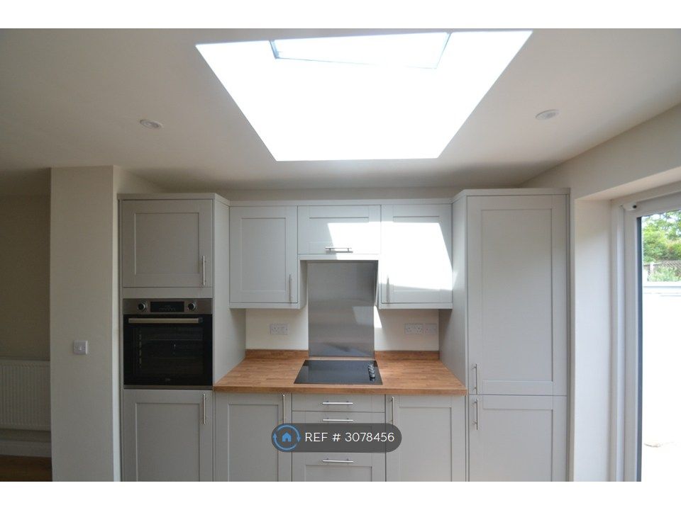 Property photo 2 of 9 Brand New Kitchen