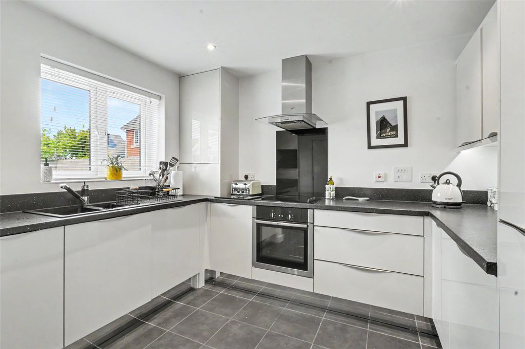 Property photo 3 of 11 Picture No. 09
