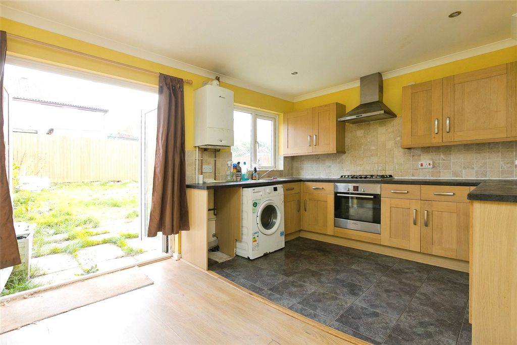 Property photo 2 of 15 Picture No. 28