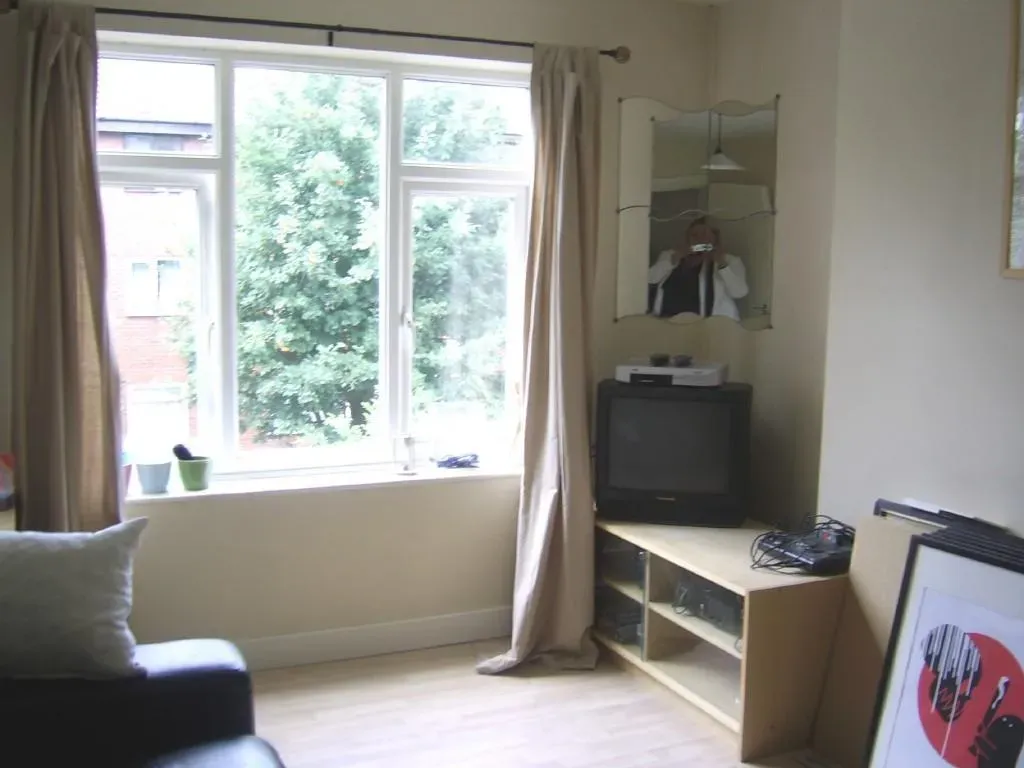 Property photo 2 of 6