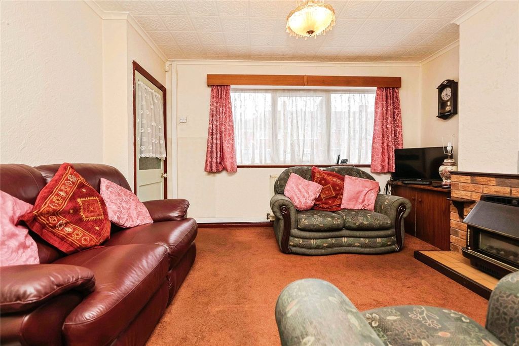 Property photo 2 of 16 Picture No. 05