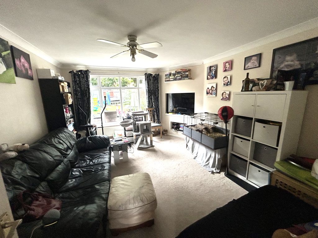 Property photo 3 of 13