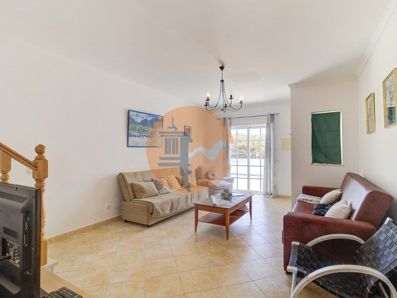 Property photo 2 of 27