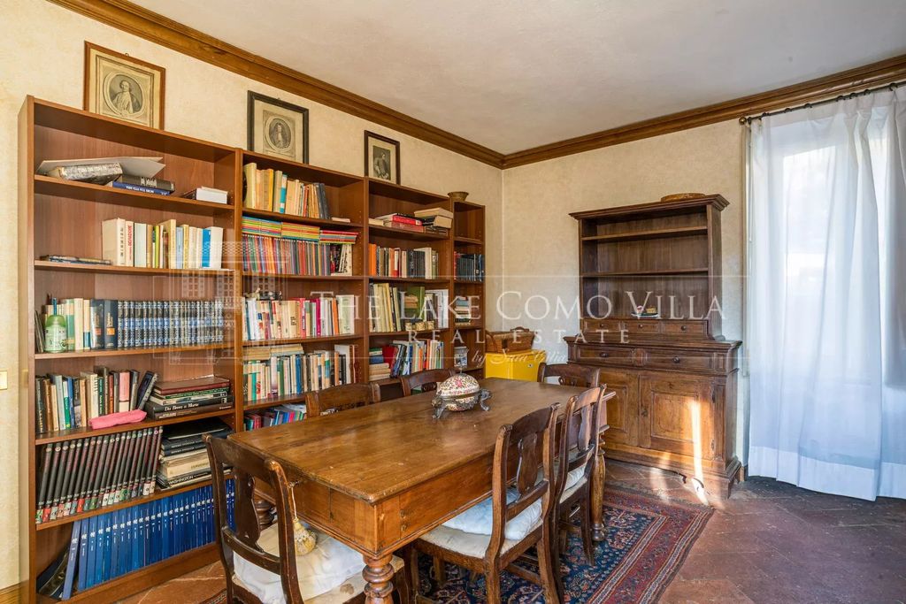 Property photo 3 of 33