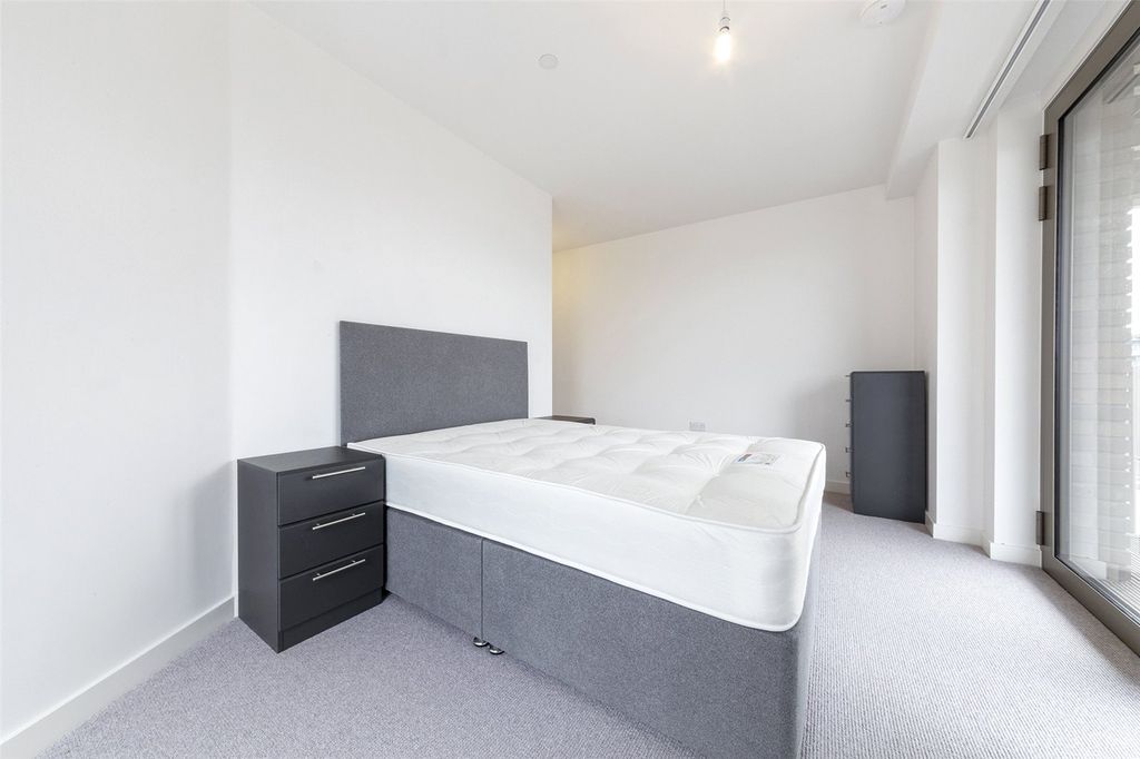 Property photo 3 of 9 Bedroom 1.2