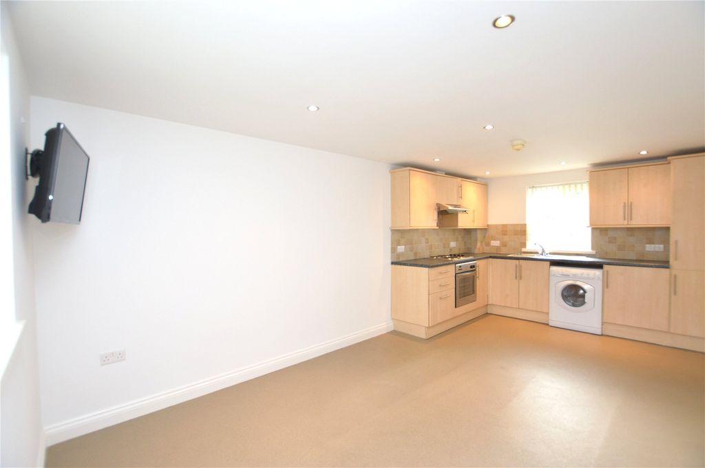 Property photo 2 of 15 Picture No. 13