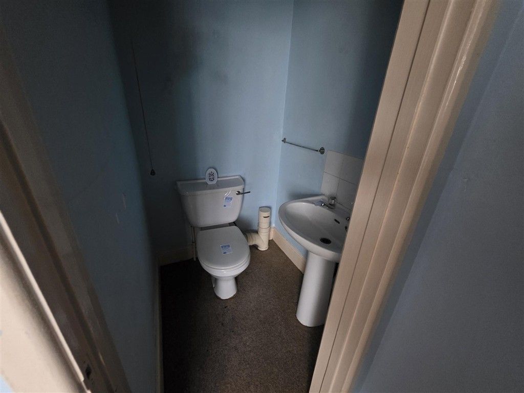 Property photo 2 of 4