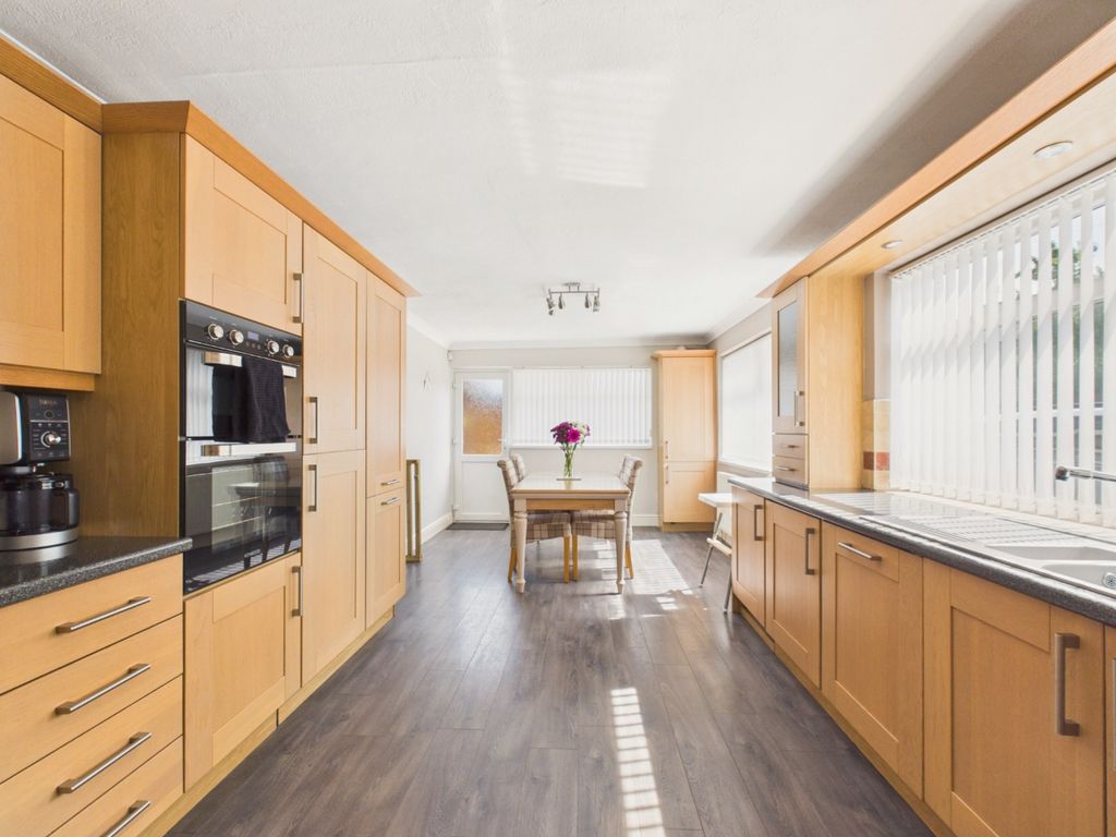 Property photo 3 of 22 5161585