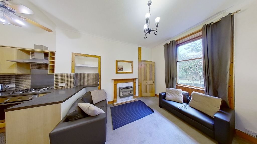 Property photo 2 of 11 Photo 2