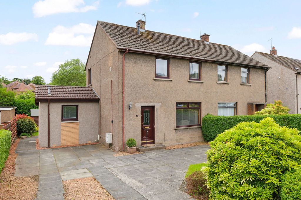 Property photo 1 of 30