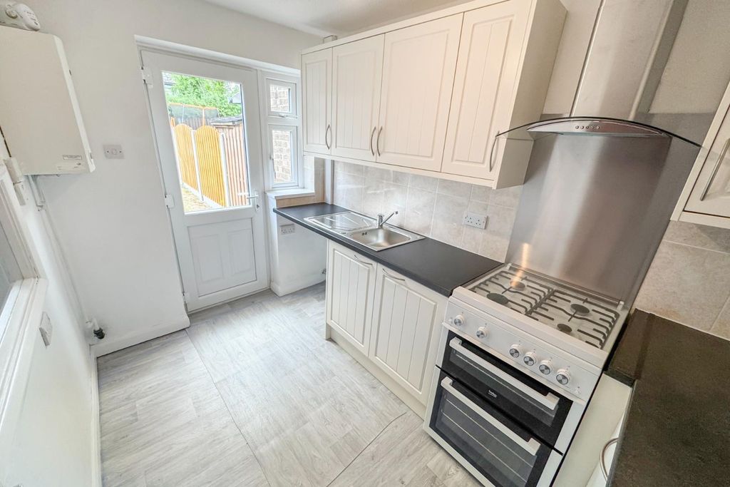 Property photo 3 of 18 3.Jpg