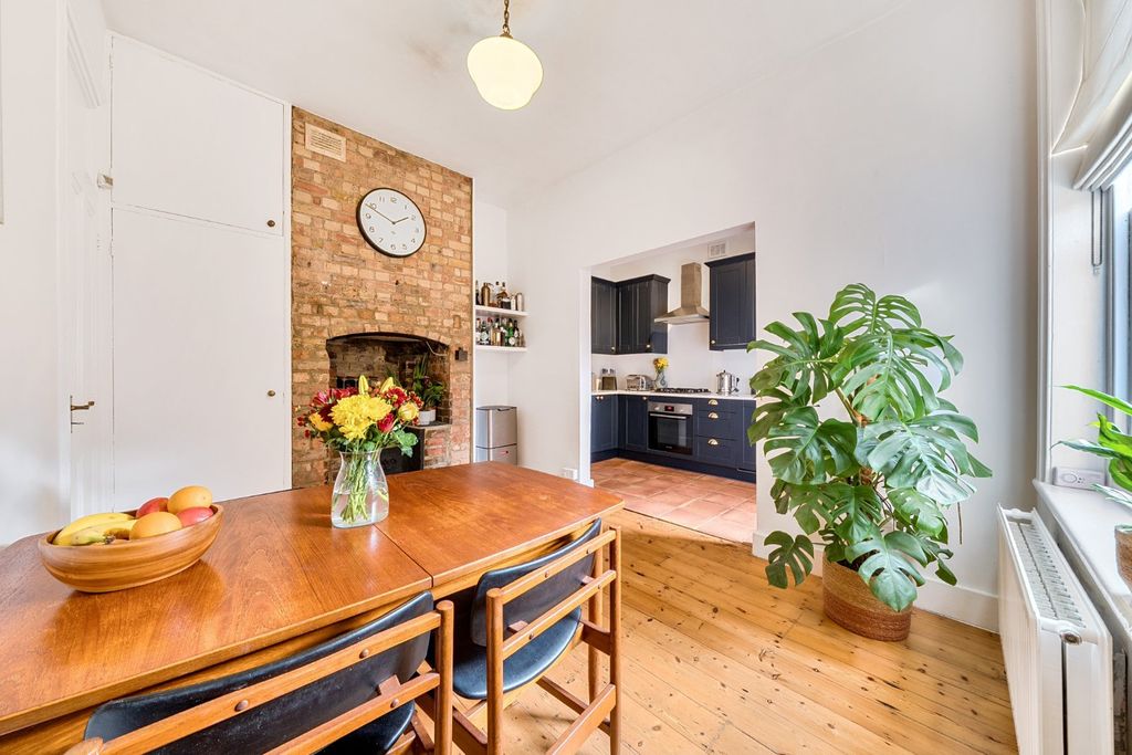 Property photo 2 of 14 Picture No. 22