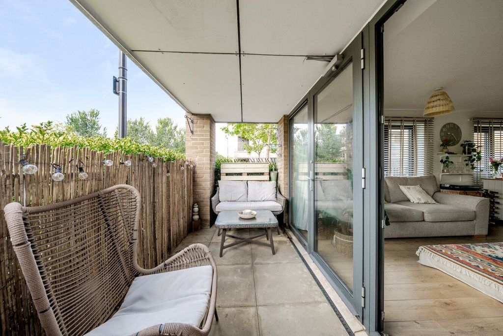 Property photo 3 of 24 Picture No. 82