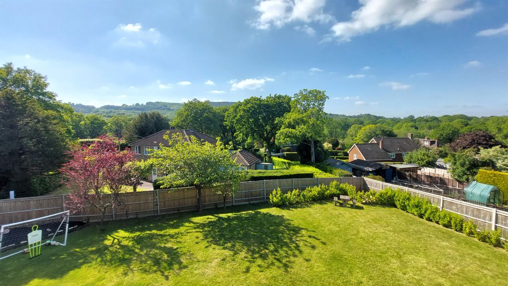 Property photo 2 of 16