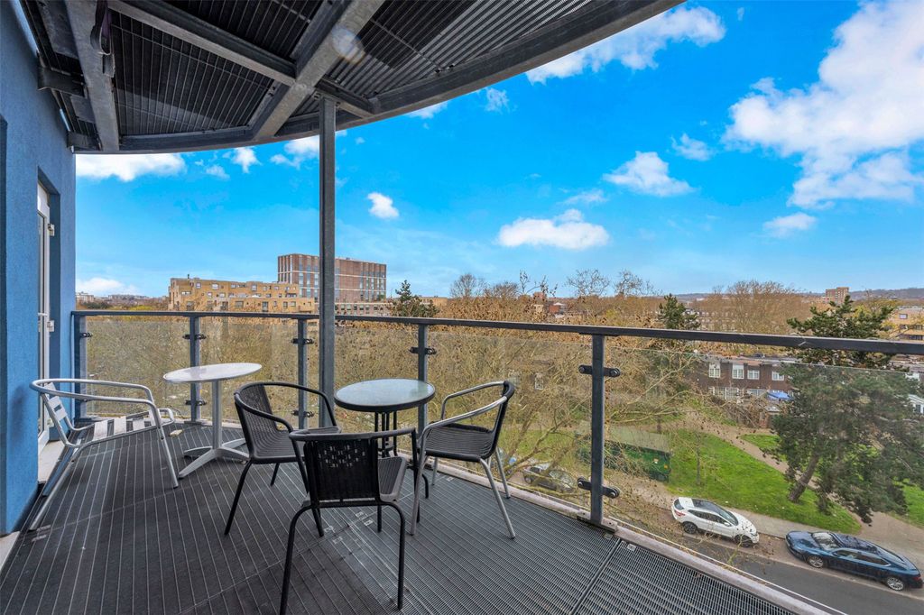 Property photo 1 of 12 Picture No. 10