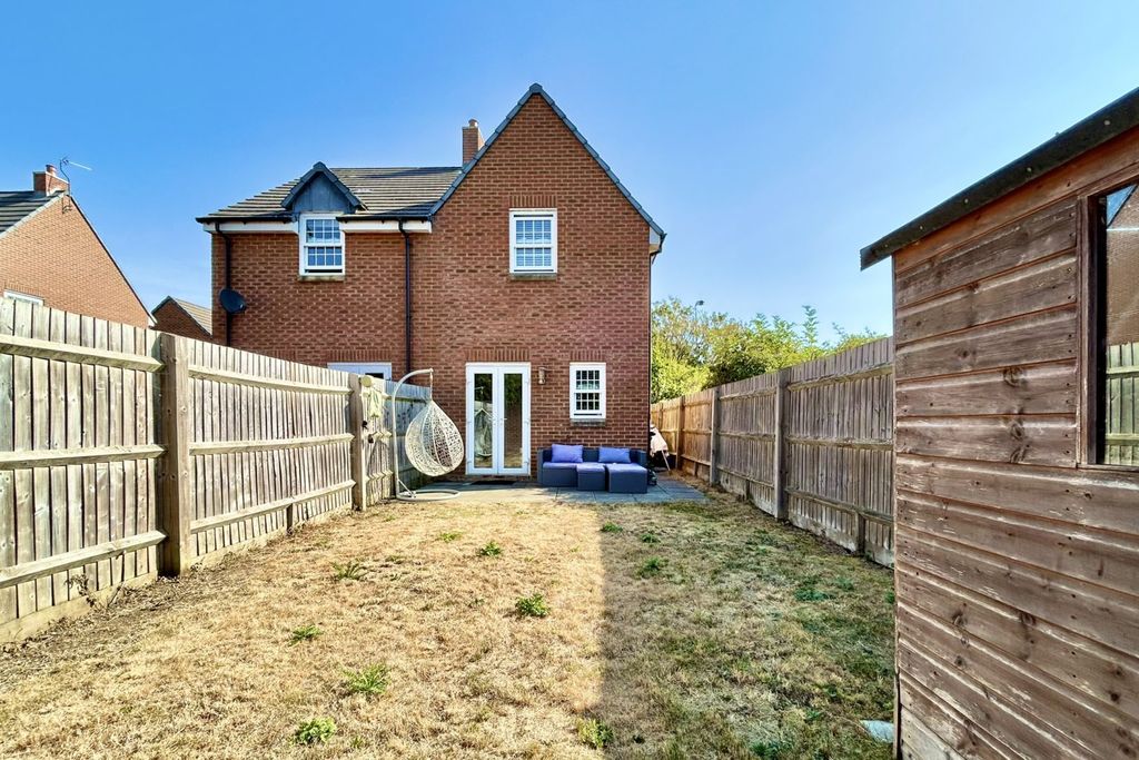 Property photo 3 of 21