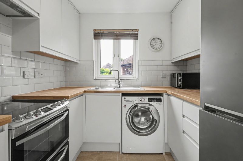 Property photo 3 of 15 Kitchen