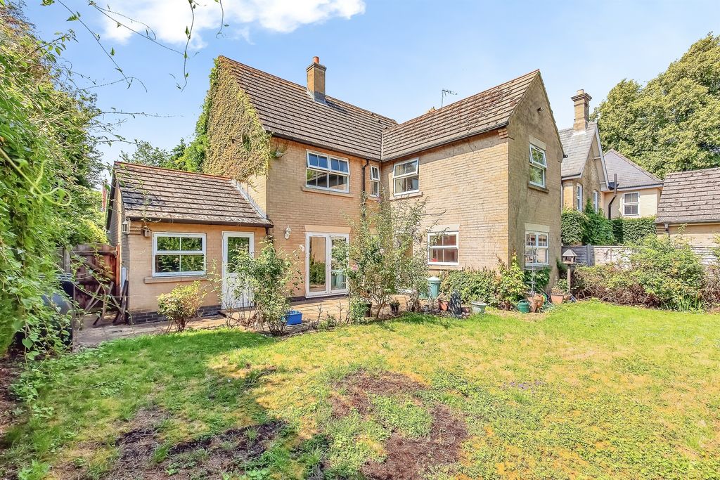 Property photo 1 of 20