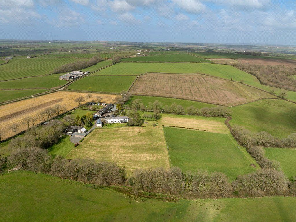 Property photo 2 of 52 Picture No. 65