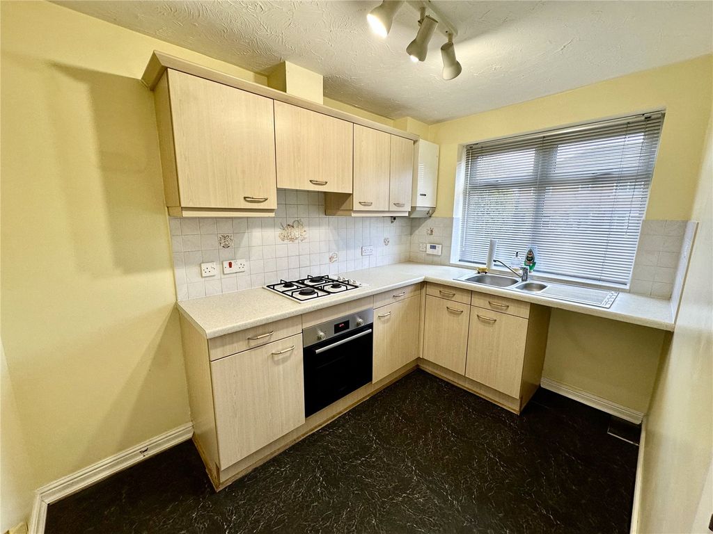 Property photo 2 of 8 Picture No. 09