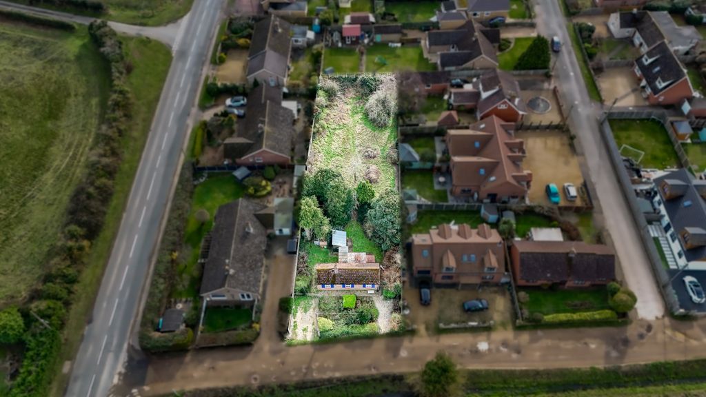 Property photo 2 of 11 3824582