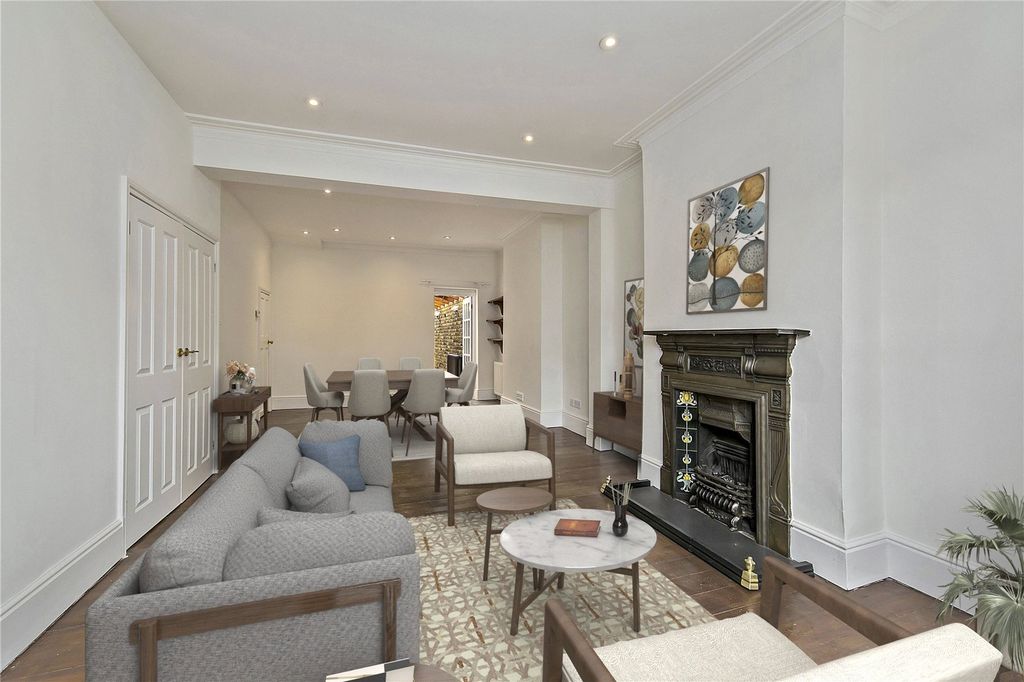 Property photo 2 of 17 Picture No. 25